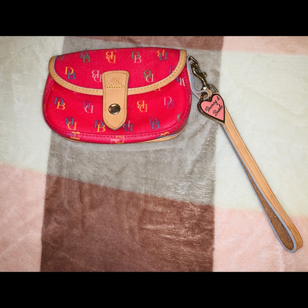 Dooney & Bourke wristlet